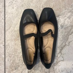 Old navy Mary Jane flats